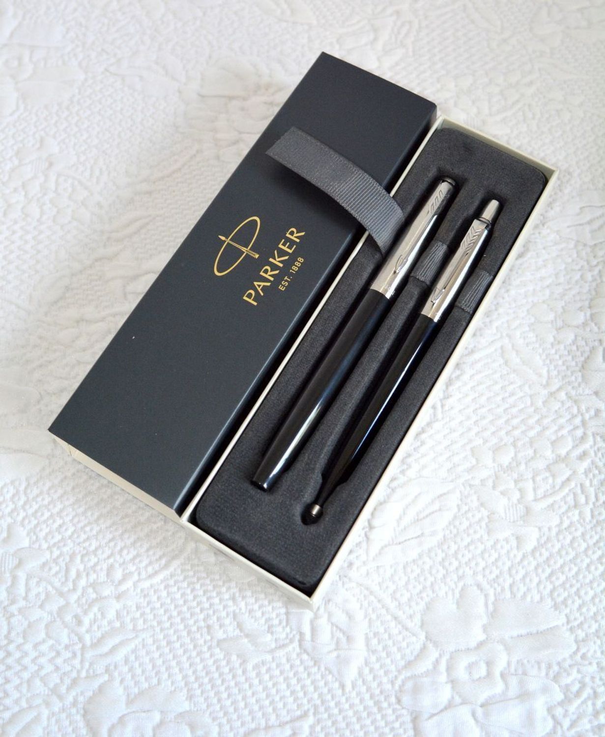 Zestaw prezentowy dla nauczyciela Parker Pióro Jotter z długopisem stal GT Parker 2096430-S003301 (2).JPG